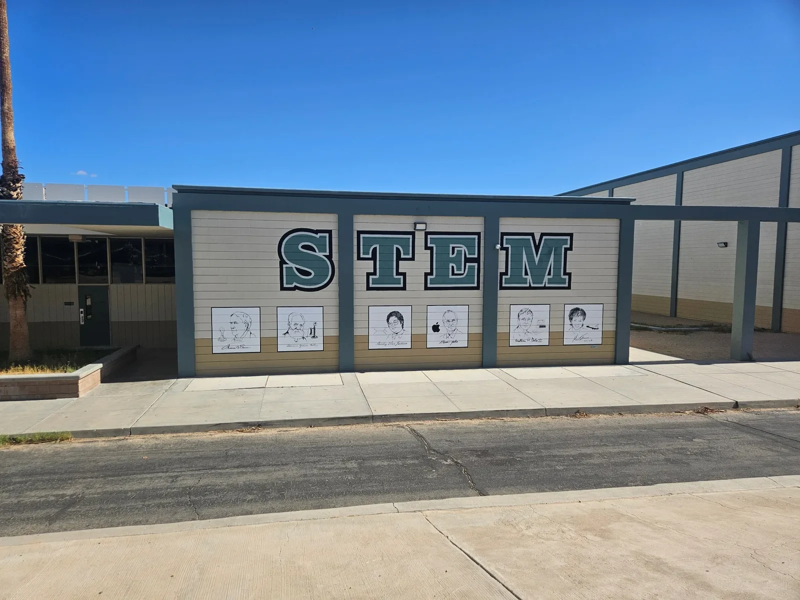 Twentynine Palms High School TPHS STEM mural, right panel